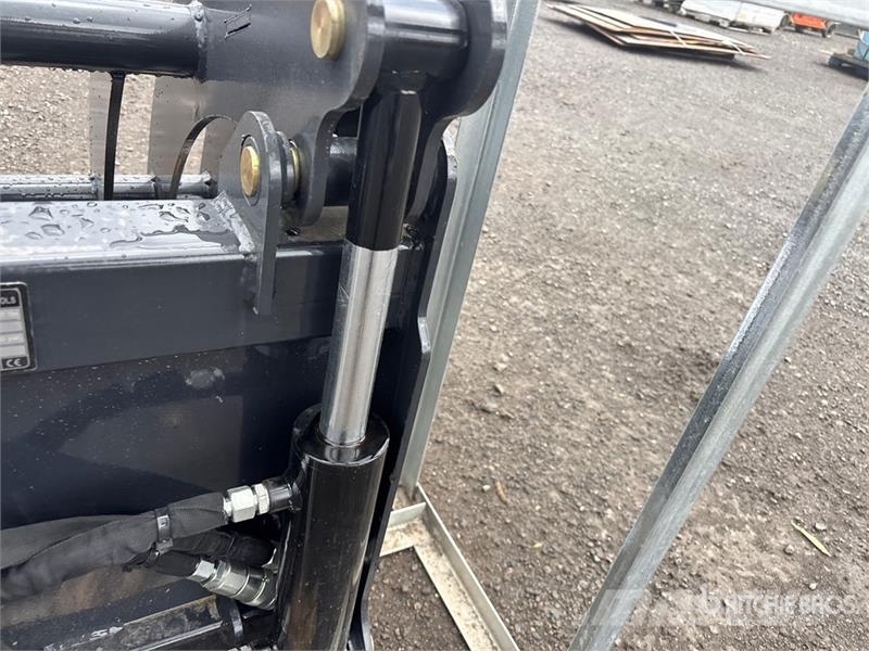 Arteer RR-78W 78 in Skid Steer Root Rake (Unused) Pöyhimet ja haravat