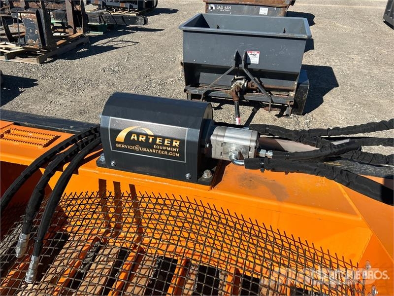 Arteer SB-72W 72 in Skid Steer Screening Bucket (Unused) Baldes crivo