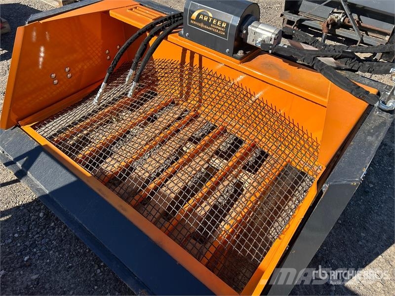 Arteer SB-72W 72 in Skid Steer Screening Bucket (Unused) Baldes crivo