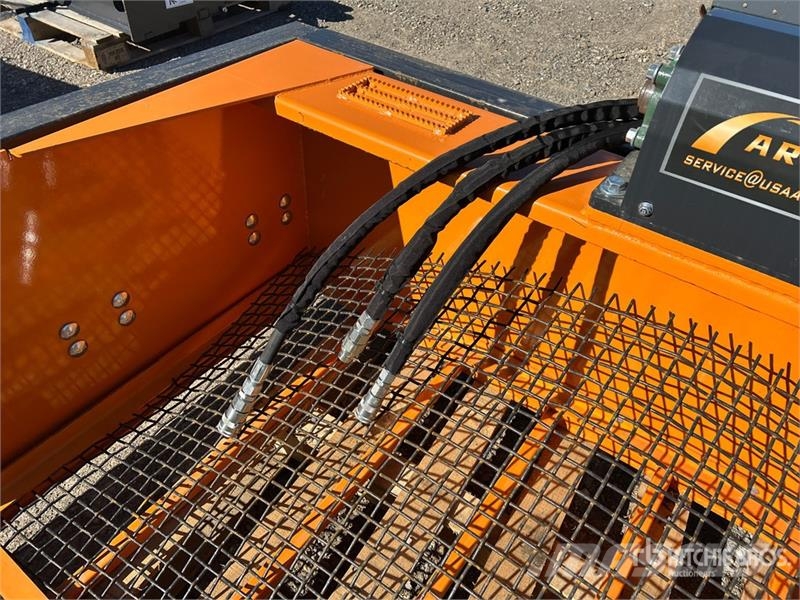 Arteer SB-72W 72 in Skid Steer Screening Bucket (Unused) Baldes crivo