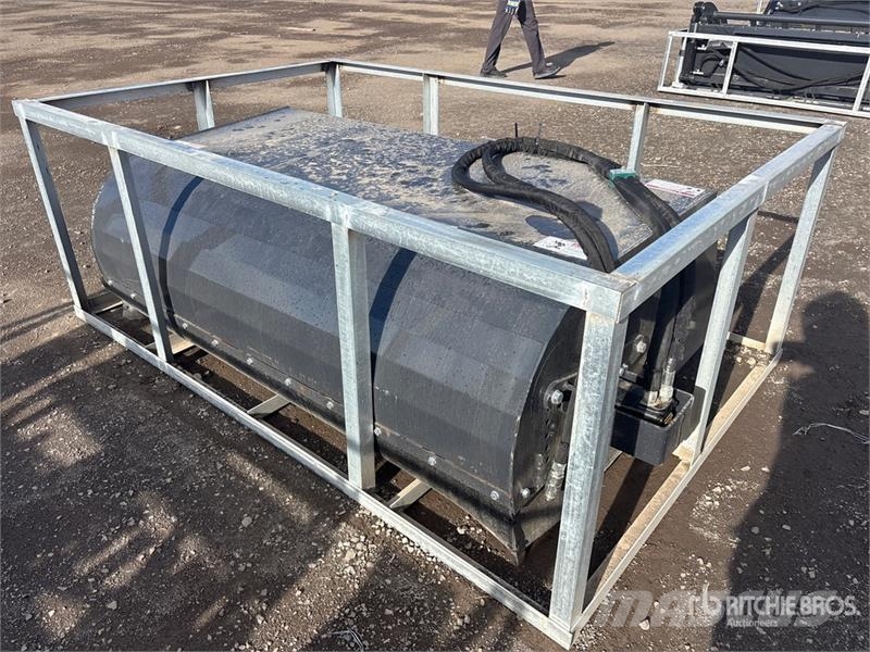 Arteer SS-72W 72 in Skid Steer Sweeper (Unused) Kefék