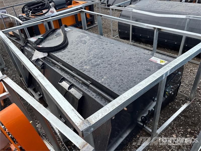 Arteer SS-72W 72 in Skid Steer Sweeper (Unused) Bürsten