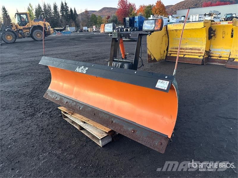 Artic 8 ft Snow Plow Snežne daske i plugovi