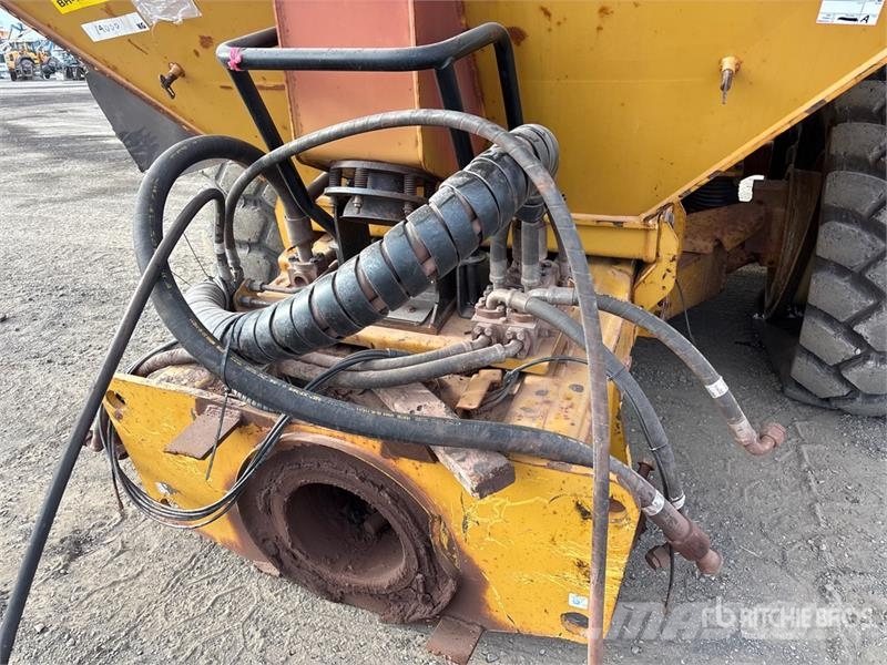  Articulated Dump Truck Body - Fits Cat 740B Otros componentes