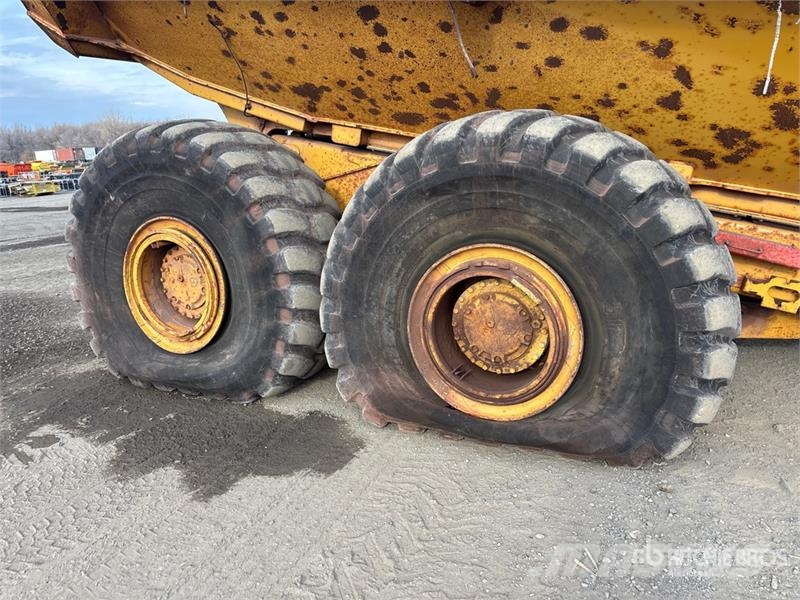  Articulated Dump Truck Body - Fits Cat 740B Otros componentes