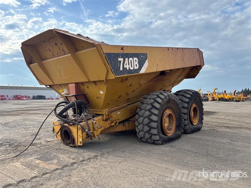 Articulated Dump Truck Body - Fits Cat 740B Otros componentes