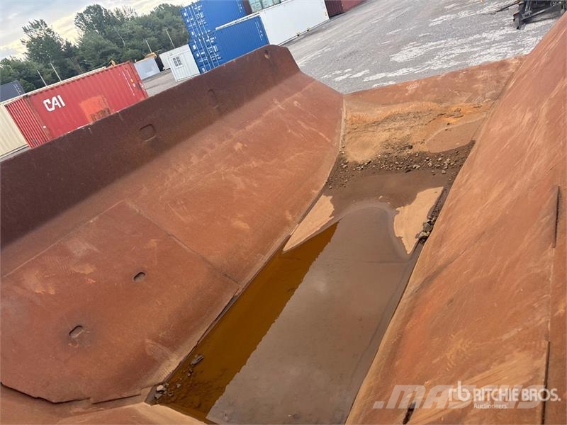  Articulated Dump Truck Body - Fits Cat 740B Drugi deli