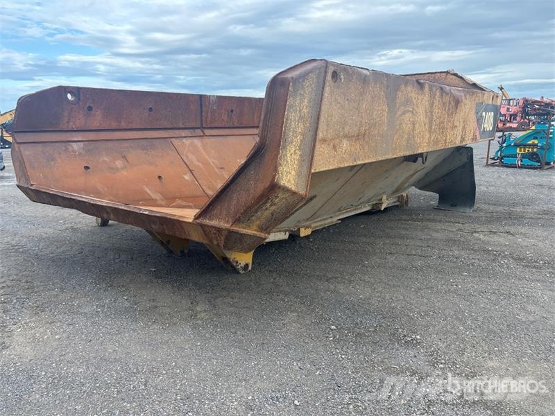  Articulated Dump Truck Body - Fits Cat 740B Drugi deli