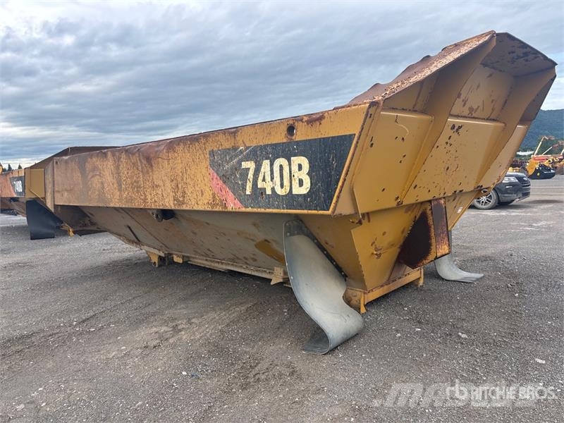  Articulated Dump Truck Body - Fits Cat 740B Drugi deli
