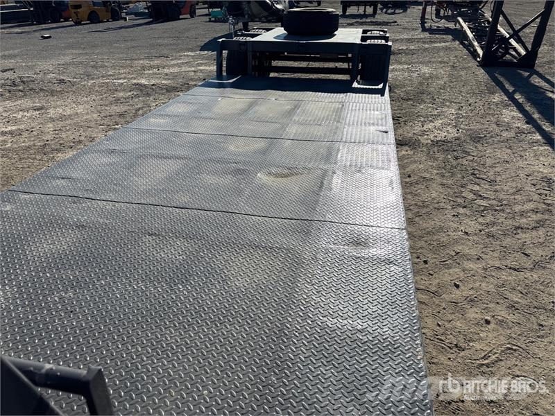  Artis 16000 lb T/A 16 ft Lowboy Trailer Dieplader