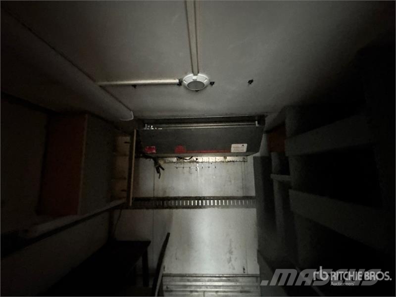  Artis 23 ft T/A Enclosed Trailer Причепи-фургони