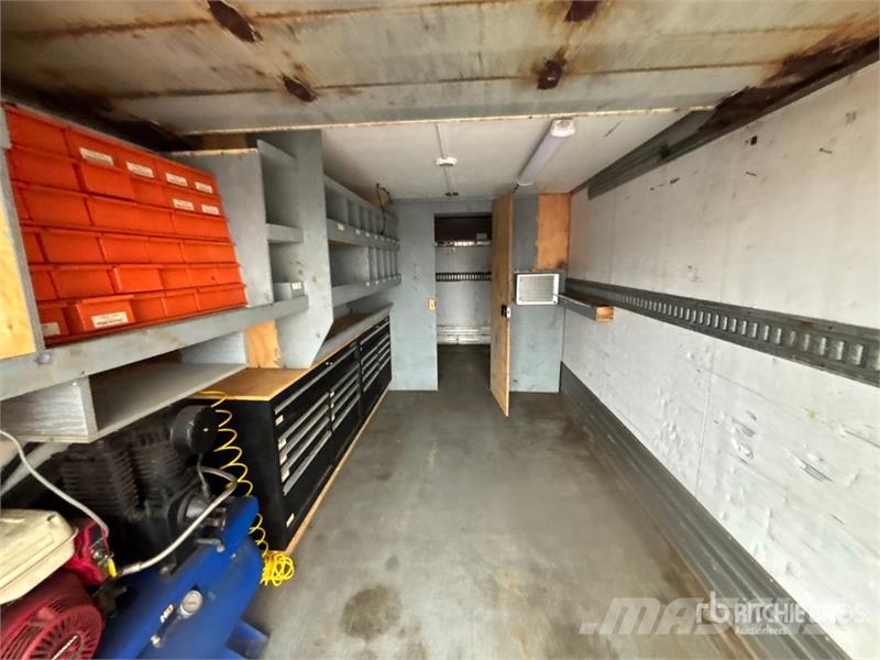  Artis 23 ft T/A Enclosed Trailer Причепи-фургони