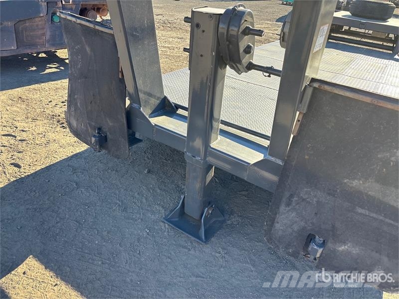 Artis T/A Removable Gooseneck Lowboy Trailer Remorque surbaissée