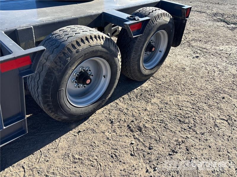 Artis T/A Removable Gooseneck Lowboy Trailer Remorque surbaissée