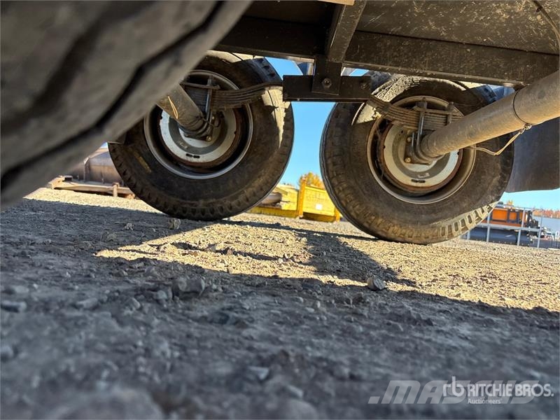 Artis T/A Removable Gooseneck Lowboy Trailer Remorque surbaissée