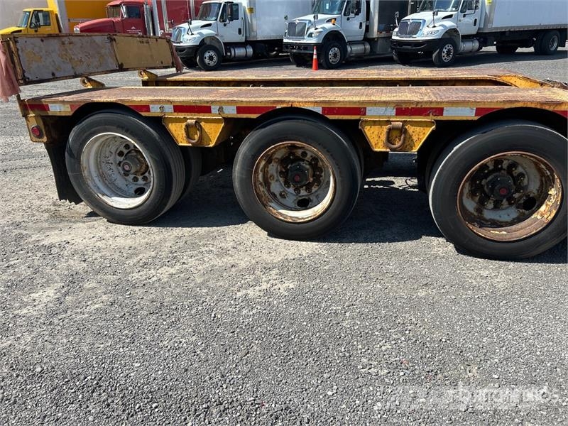 Aspen 50 ton Tri/A Removable Gooseneck Lowboy Trailer 平板拖车