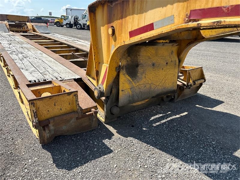 Aspen 50 ton Tri/A Removable Gooseneck Lowboy Trailer 平板拖车