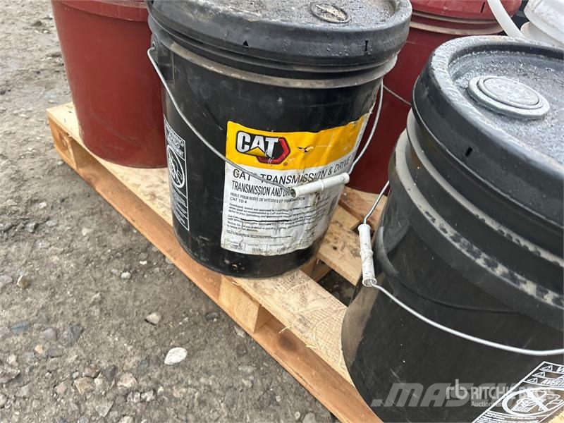  Assorted Fluid Pails Drugi deli