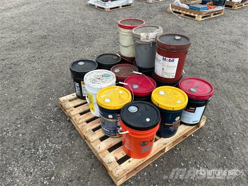  Assorted Fluid Pails Drugi deli