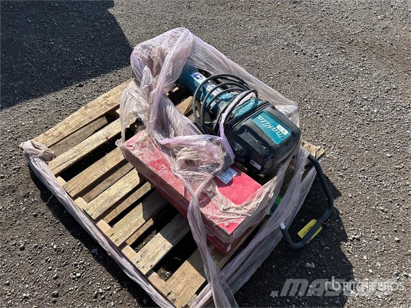 Assortment of (2) Sawmills and (1) Breaker مكونات أخرى
