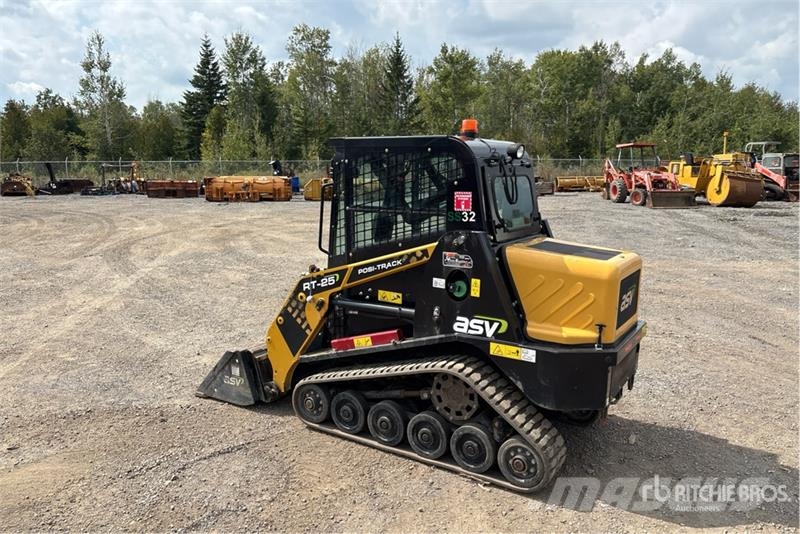 ASV RT25 Compact Track Loader Ładowarki burtowe