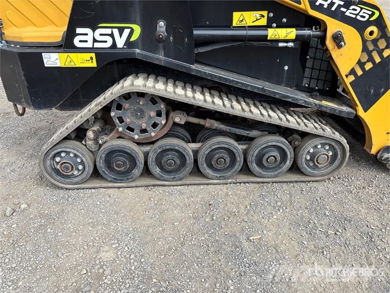ASV RT25 Compact Track Loader Ładowarki burtowe