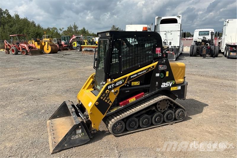 ASV RT25 Compact Track Loader Ładowarki burtowe