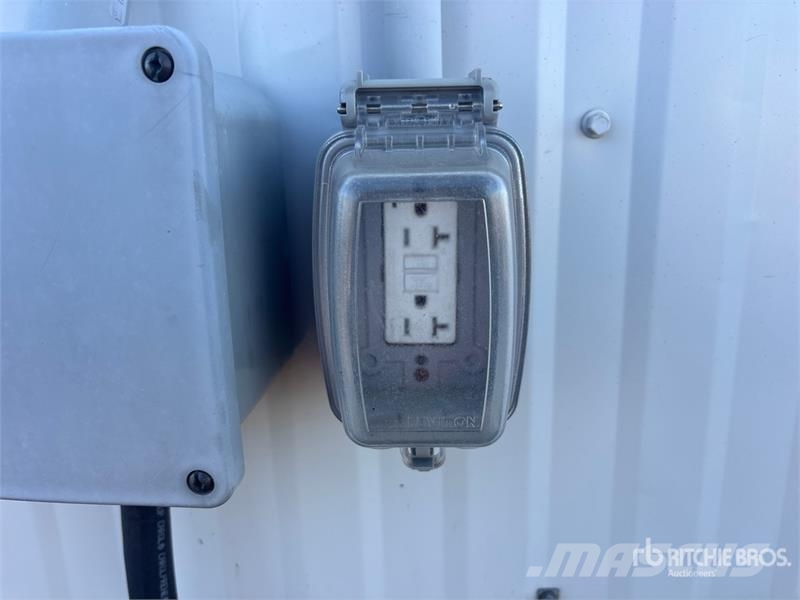 Atco Lavatory 12X32 2 Unit 28 ft 4 in x 10 ft 2 in Port Otros remolques