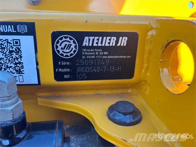 Atelier JR JRODS40-7-13-H 7 ft - 13 ft Hydraulic E Láminas y cuñas quitanieves