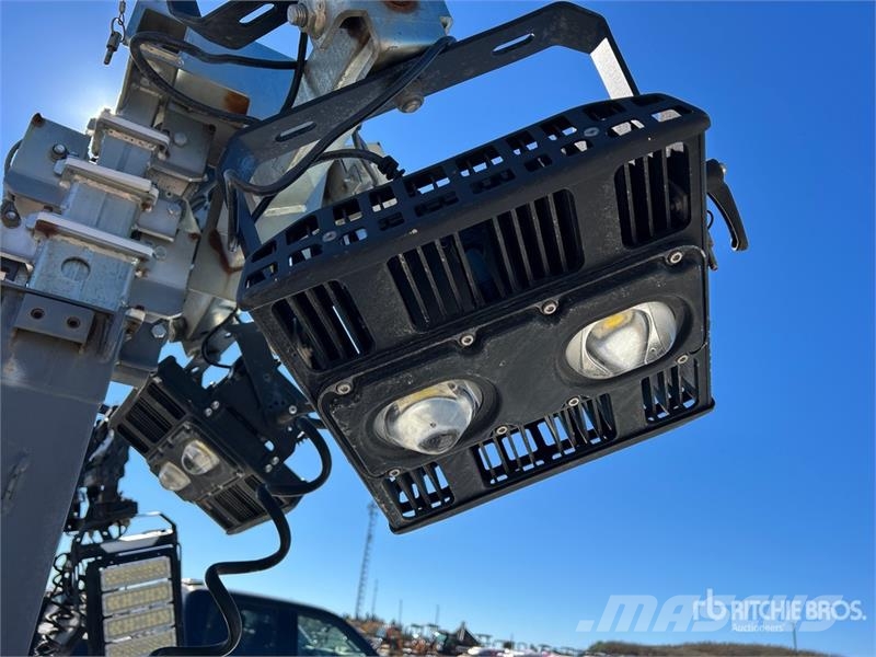 Atlas Copco HiLight V5+ 2.8 kW Light Tower ライトタワー