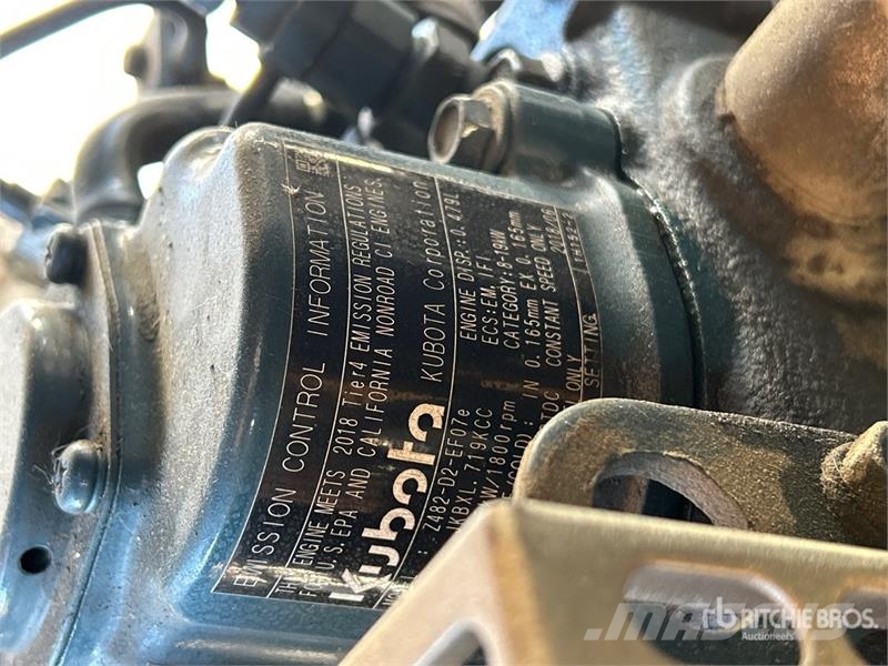 Atlas Copco HiLight V5+ 2.8 kW Light Tower ライトタワー