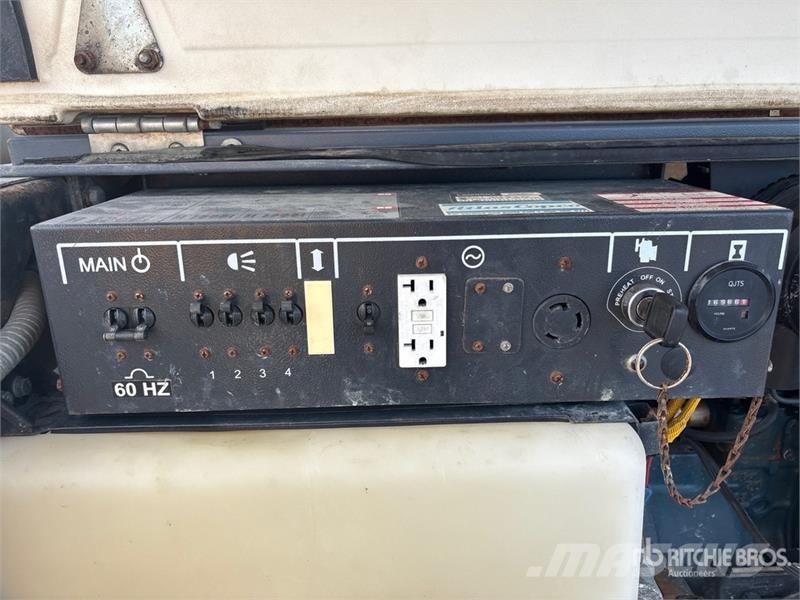 Atlas Copco V4 Πύργοι προβολέων