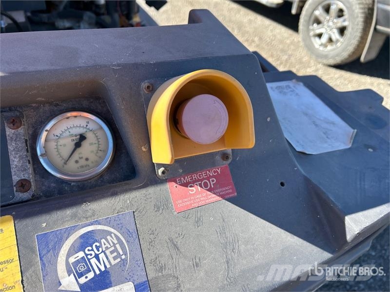 Atlas Copco XAS 185 KD 185 CFM MOBILE Air Compressor Kompresori