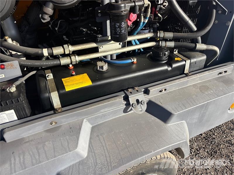 Atlas Copco XATS400JDFT4 Mobile Air Compressor コンプレッサー