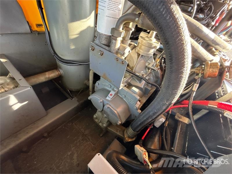 Atlas Copco XATS400JDFT4 Mobile Air Compressor コンプレッサー