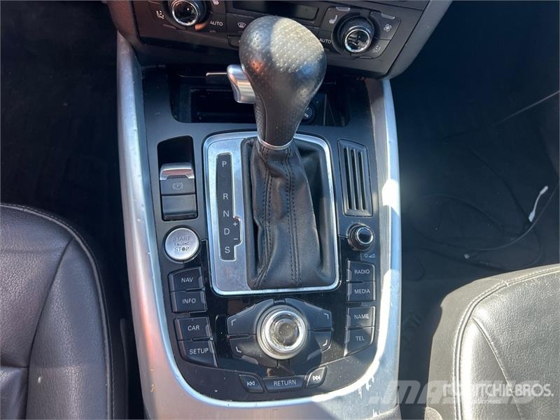 Audi Q5 AWD SUV (Inoperable) Cars