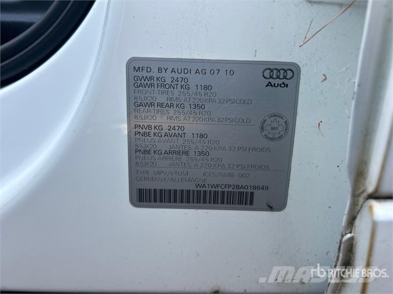 Audi Q5 AWD SUV (Inoperable) Cars