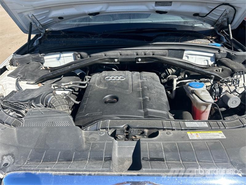Audi Q5 AWD SUV (Inoperable) Cars