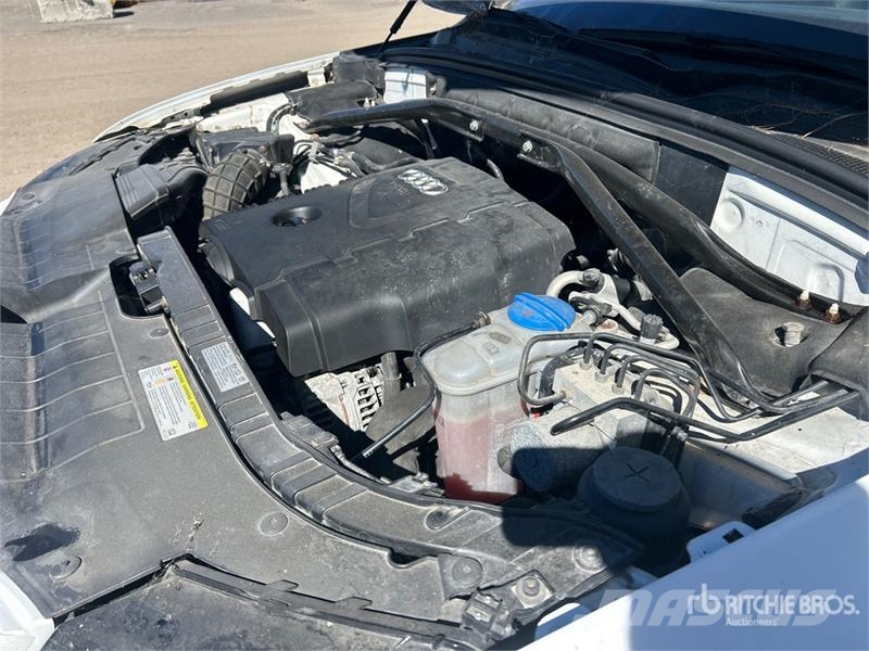 Audi Q5 AWD SUV (Inoperable) Cars