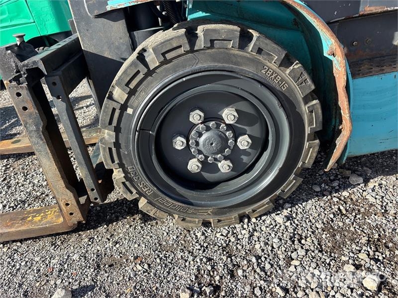 Baoli KBG35 6200 lb Cushion Tire Forklift Gaffeltrucker - Annet