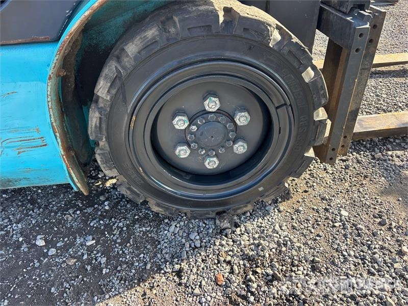 Baoli KBG35 6200 lb Cushion Tire Forklift Gaffeltrucker - Annet