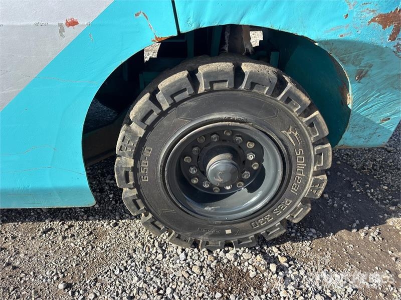 Baoli KBG35 6200 lb Cushion Tire Forklift Gaffeltrucker - Annet