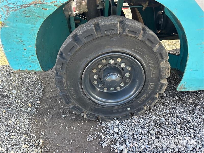 Baoli KBG35 6200 lb Cushion Tire Forklift Gaffeltrucker - Annet