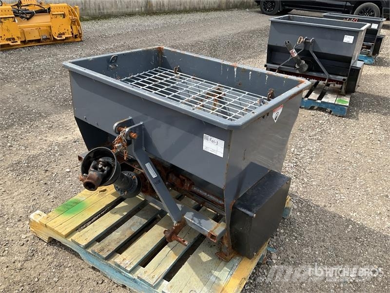  Bauman 1140P Salt Spreader - Fits Tractor Разстилачки на пясък и сол