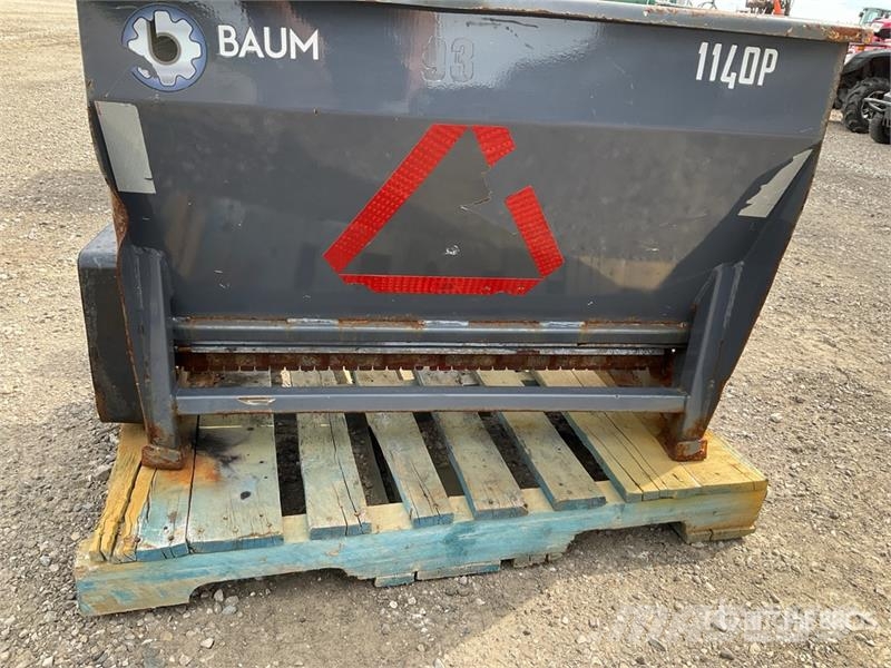  Bauman 1140P Salt Spreader - Fits Tractor Разстилачки на пясък и сол