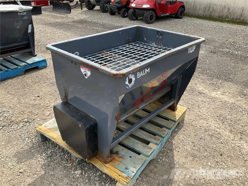  Bauman 1140P Salt Spreader - Fits Tractor Разстилачки на пясък и сол