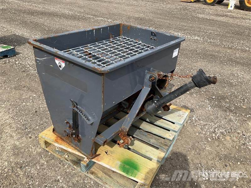  Bauman 1140P Salt Spreader - Fits Tractor Разстилачки на пясък и сол