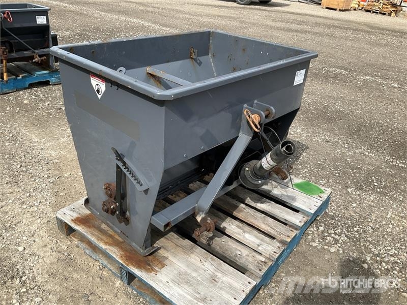 Bauman 1140P Salt Spreader - Fits Tractor Sableuse et saleuse