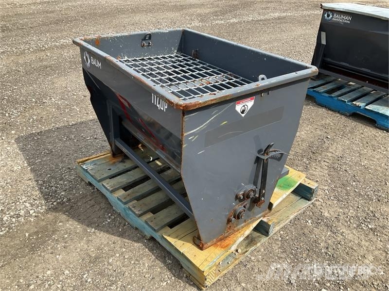  Bauman 1140P Salt Spreader - Fits Tractor Разстилачки на пясък и сол