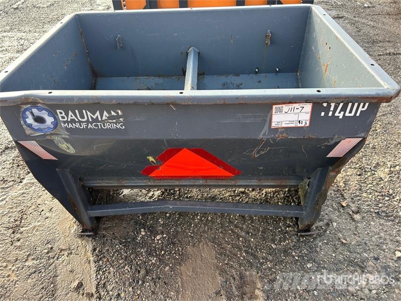 Bauman Salt Spreader Zand- en zoutstrooimachines
